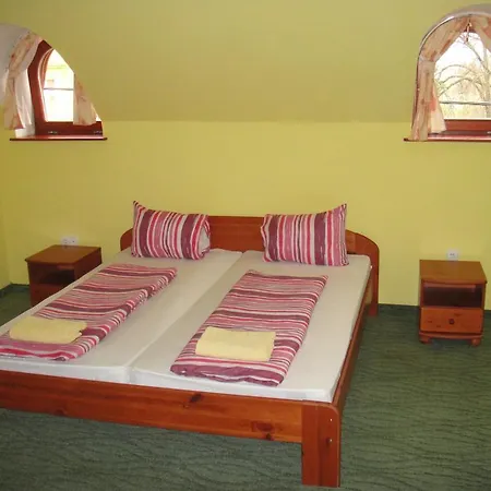 Bed & Breakfast Varju Fogado Tapolca